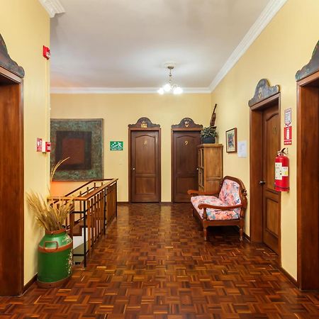 Hotel La Cartuja Кито Екстериор снимка