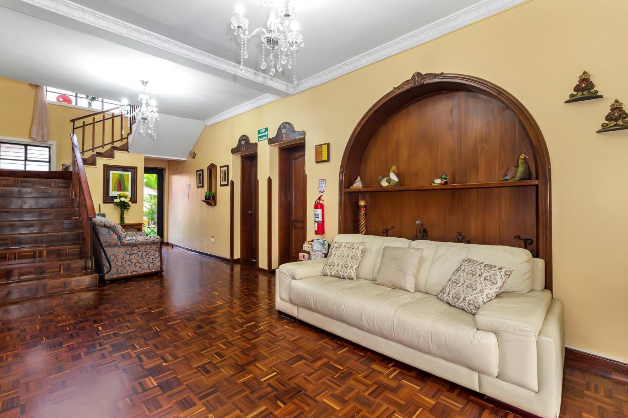 Hotel La Cartuja Кито Екстериор снимка
