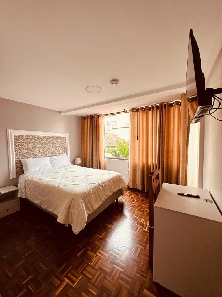 Hotel La Cartuja Кито Екстериор снимка